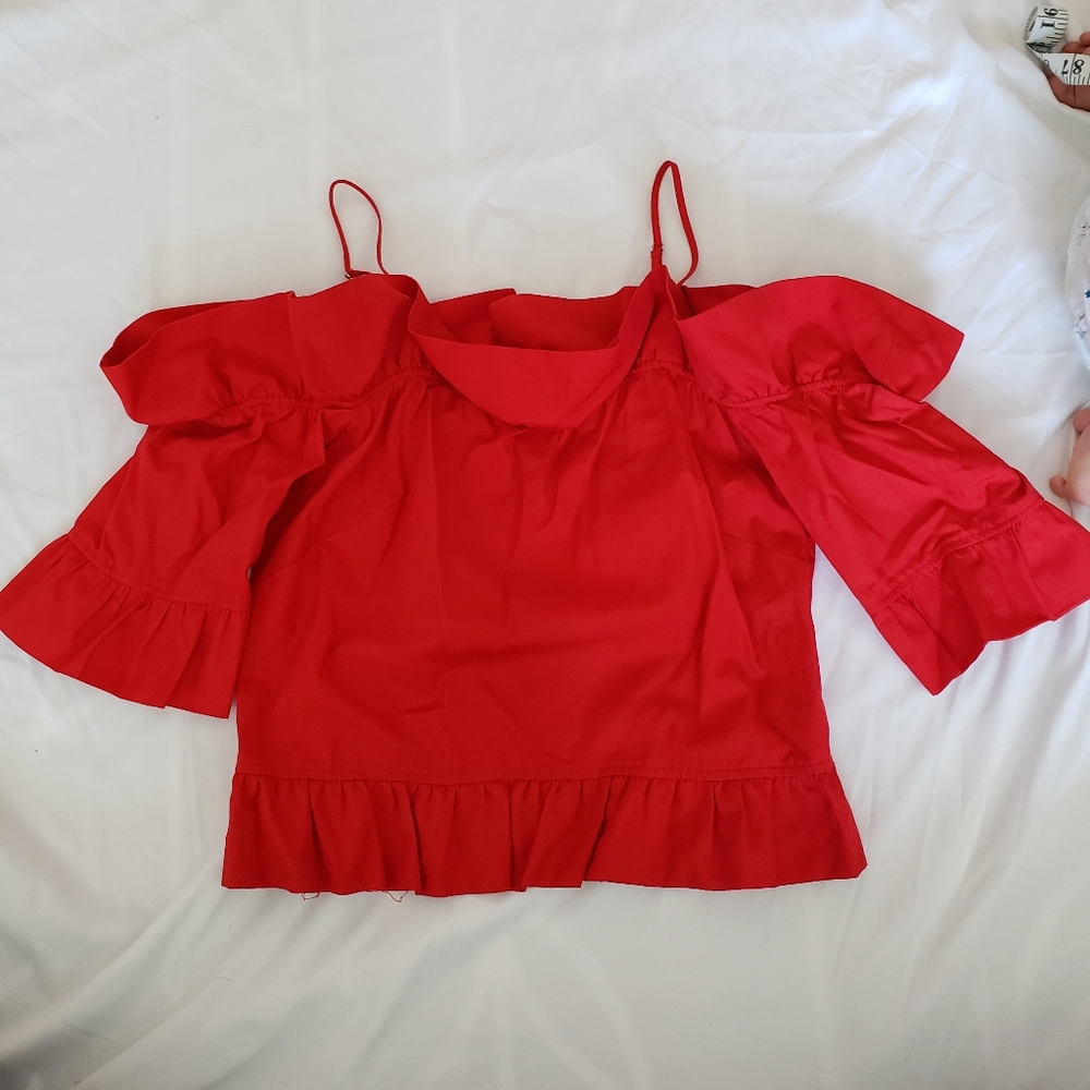 H&M off shoulder crop top